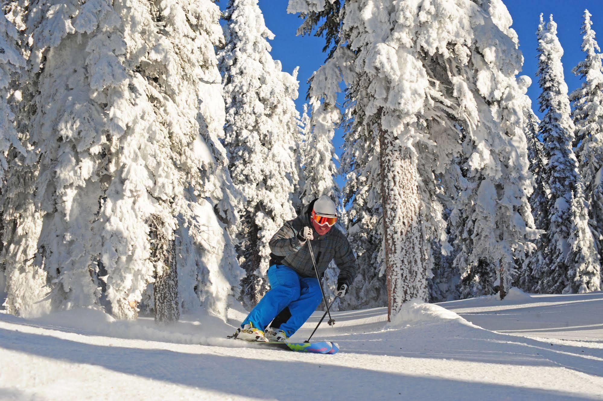 Stonebridge Lodge Big White Ski Resort Exterior photo